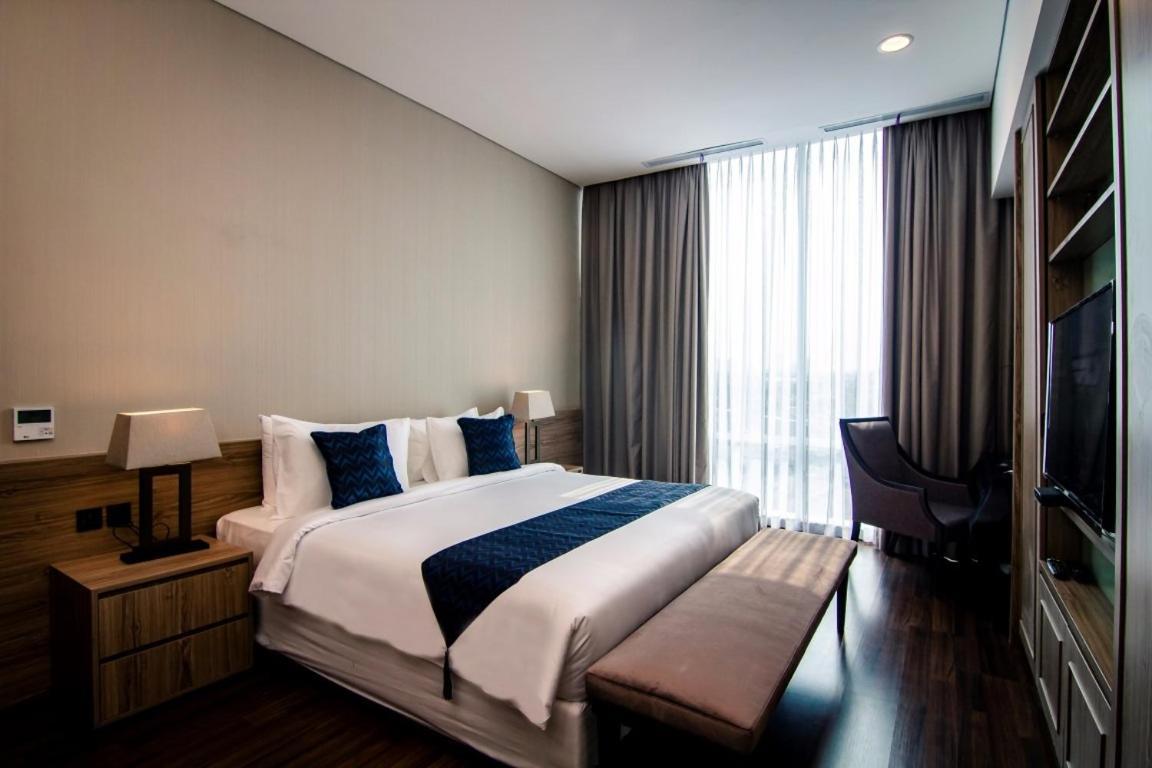 Azana Suites Hotel Antasari Jakarta Exterior photo